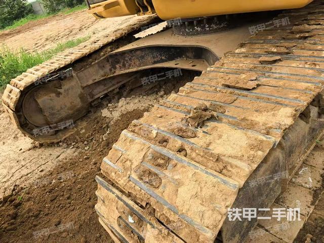 單側(cè)履帶整體（整機(jī)外觀(guān)）