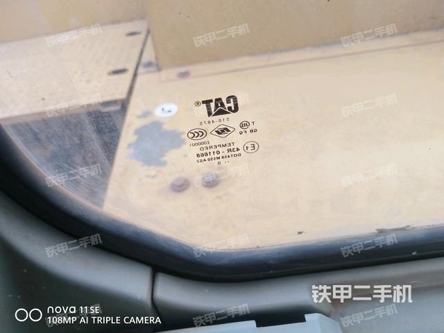 座椅右側(cè)控制臺(tái)/鑰匙門(mén)/油門(mén)/含右手柄（駕駛室部分）