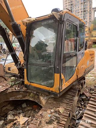 三一重工SY205C挖掘机