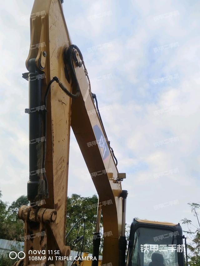 大臂整体 右侧（工作和回转装置）