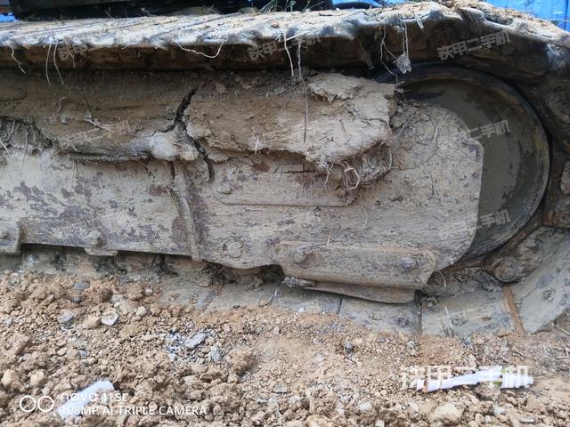 右侧行走马达盖板（行走机构）