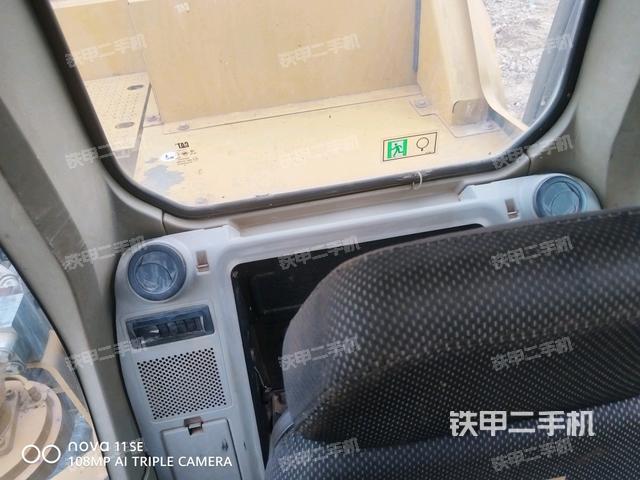 后窗玻璃角標(biāo)（駕駛室部分）