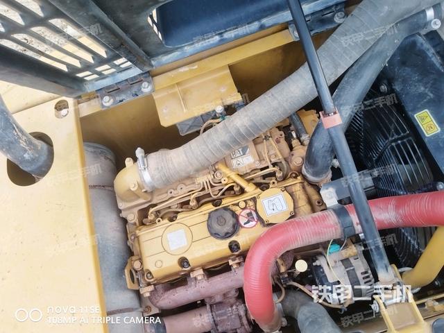 气门室盖螺丝特写（上车部件）