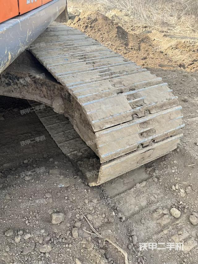 单侧履带整体（整机外观）