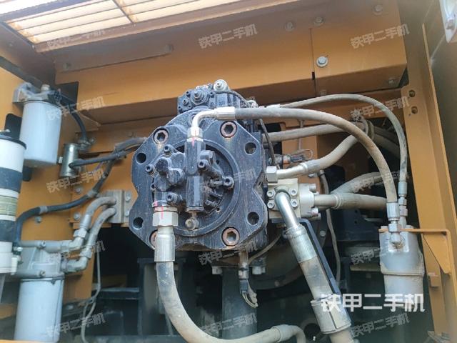 液壓泵斜45?左（大件艙室）