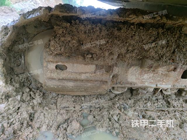 左側(cè)行走馬達(dá)蓋板（行走機構(gòu)）