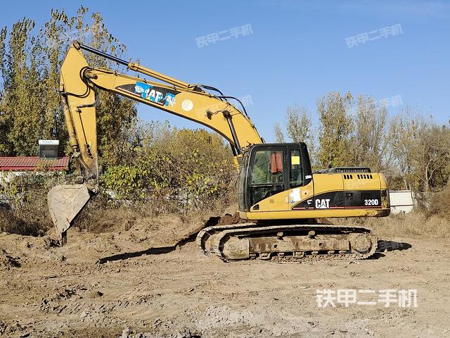 卡特彼勒320D2L液压挖掘机