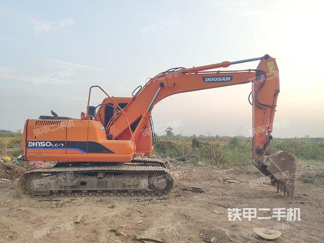 整機右后45°（整機外觀）