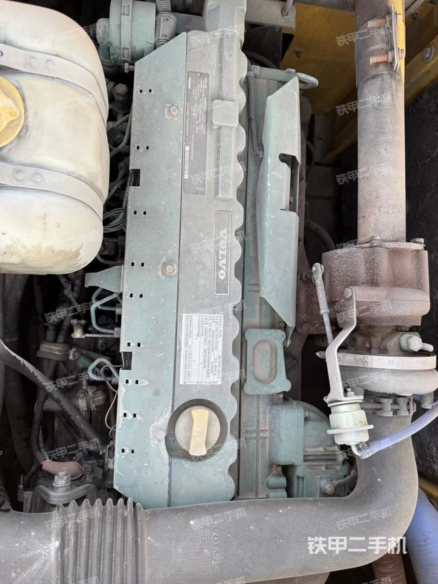 發(fā)動(dòng)機(jī)整體俯視（整機(jī)外觀）