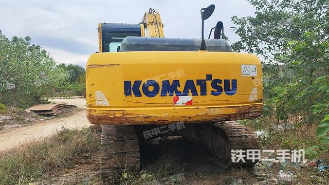 驾驶室顶部（整机外观）