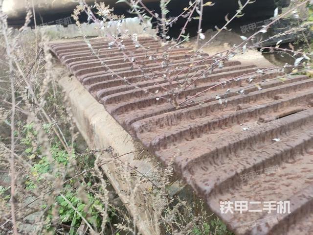 单侧履带整体（整机外观）