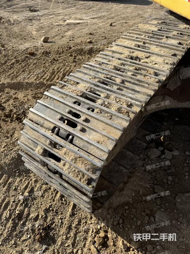 单侧履带整体（整机外观）