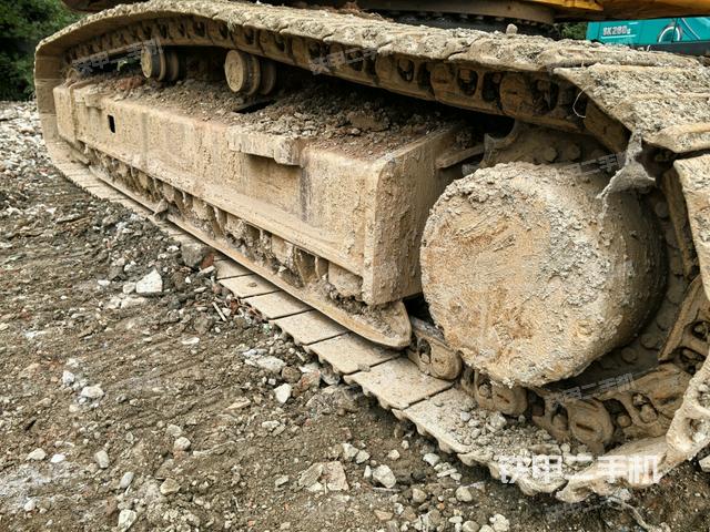 右侧行走马达盖板（行走机构）