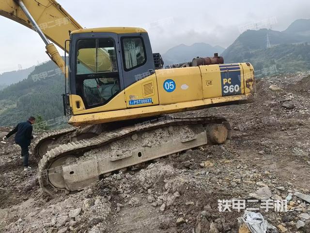 駕駛室整體（整機外觀）