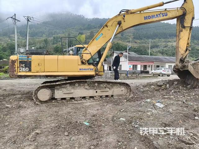 整機右后45°（整機外觀）