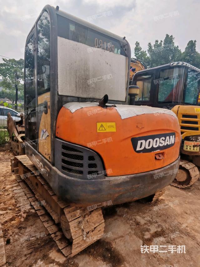 整机右后45°（整机外观）