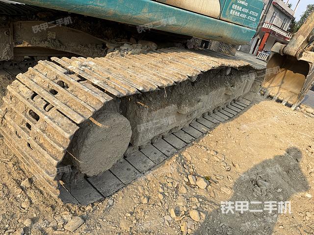 单侧履带整体（整机外观）