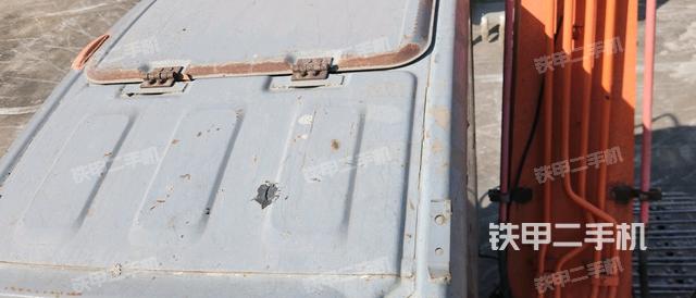 驾驶室顶部（整机外观）