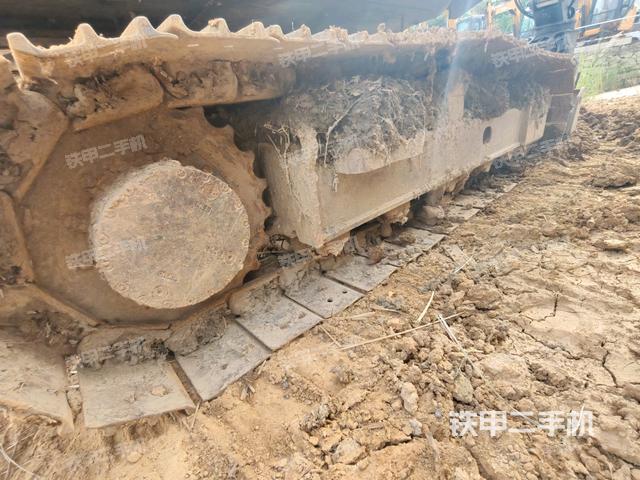 单侧履带整体（整机外观）