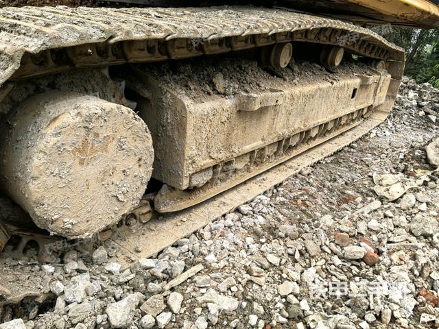 左侧履带整体 （行走机构）