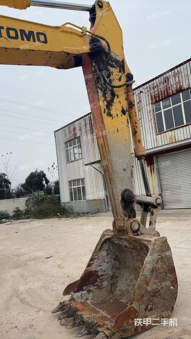 小臂整体左后（工作和回转装置）