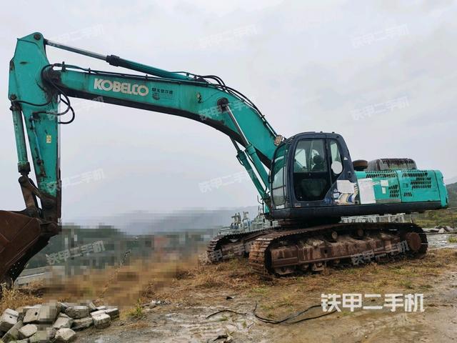 神钢SK330-8挖掘机