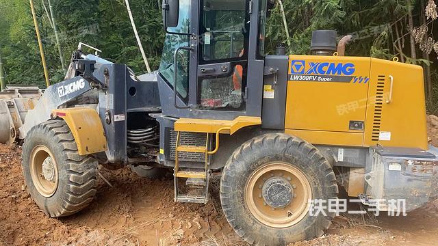 工作装置整体（整机外观及大件）