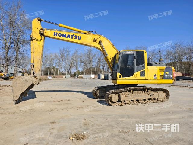 小松PC200-8M0挖掘机