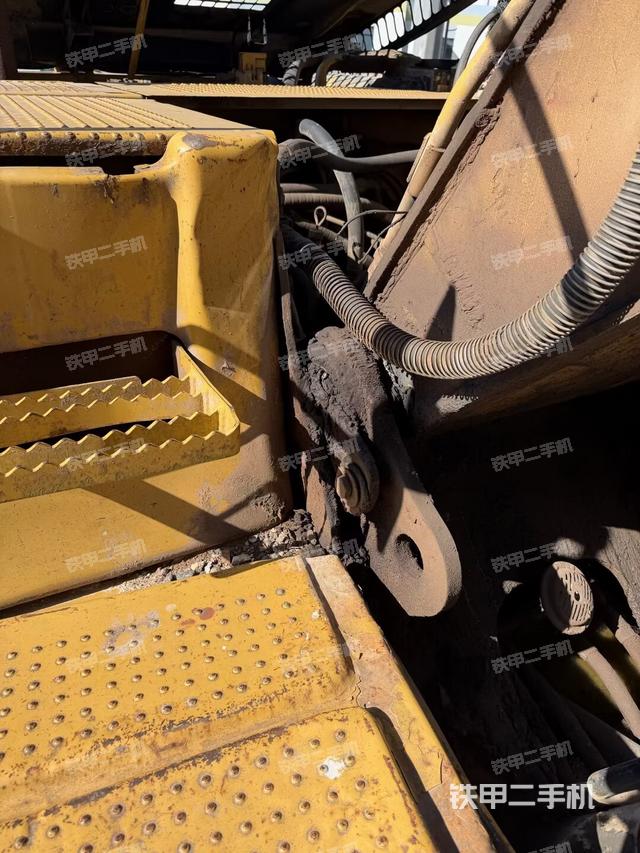 大臂根部?斜視（工作和回轉(zhuǎn)裝置）