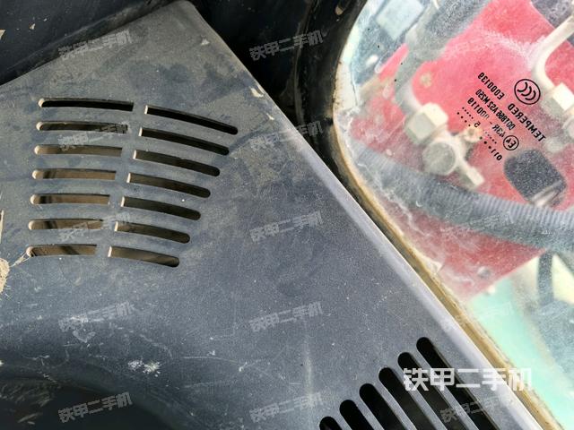 后窗玻璃角標(biāo)（駕駛室部分）