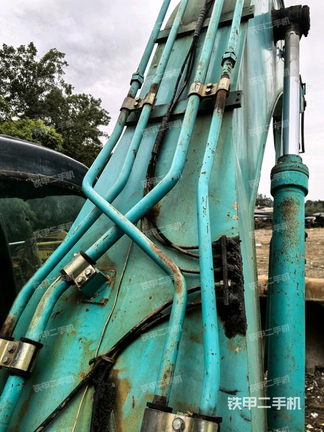 大臂背部俯視（工作和回轉(zhuǎn)裝置）