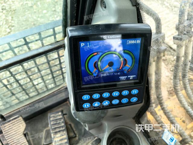 显示屏 （驾驶室部分）