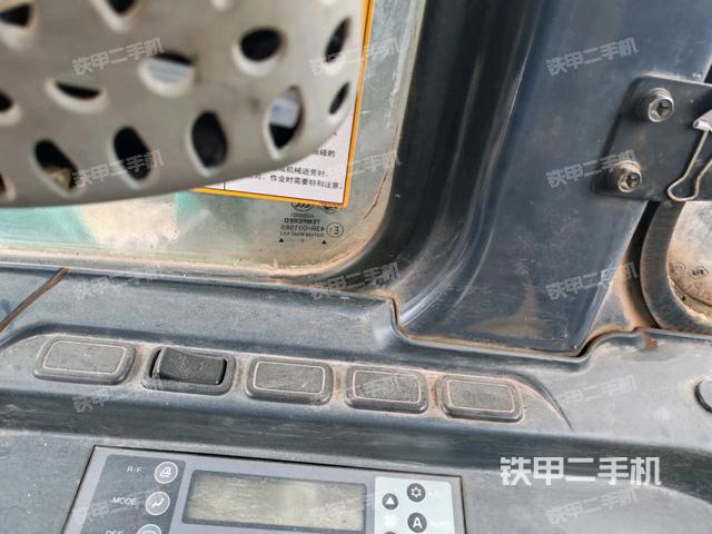 座椅后部（驾驶室部分）