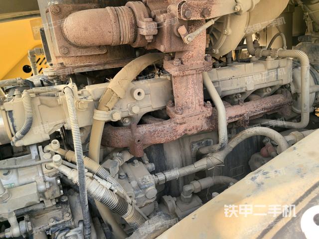 散热器全景（压路机发动机舱）