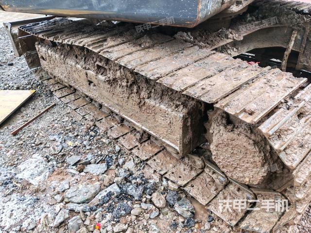 左侧履带整体 （行走机构）