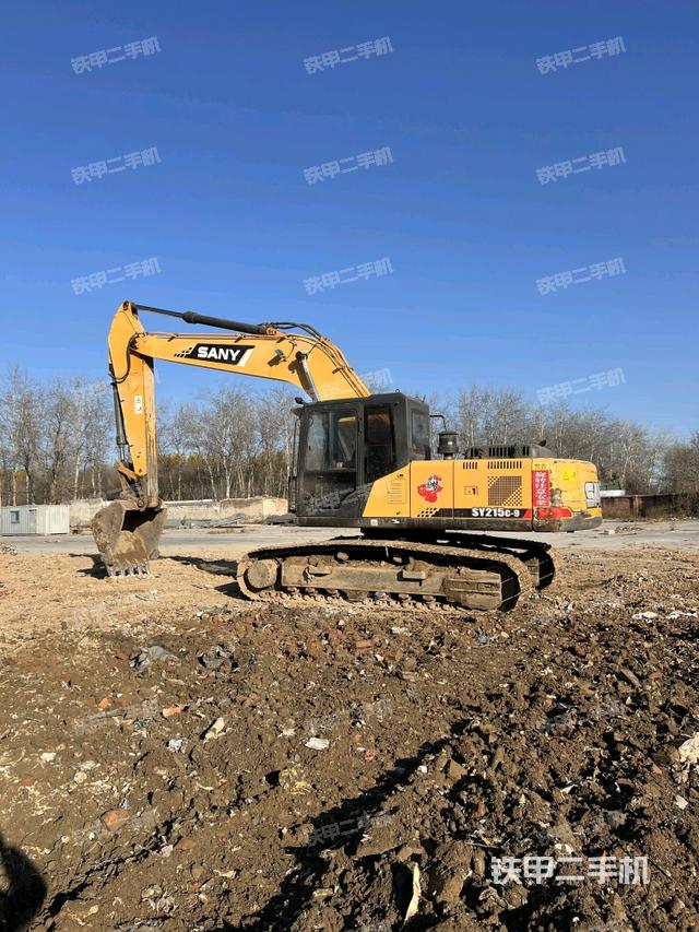 三一重工SY215C挖掘机