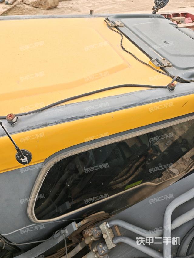 驾驶室顶部俯视（上车部件）