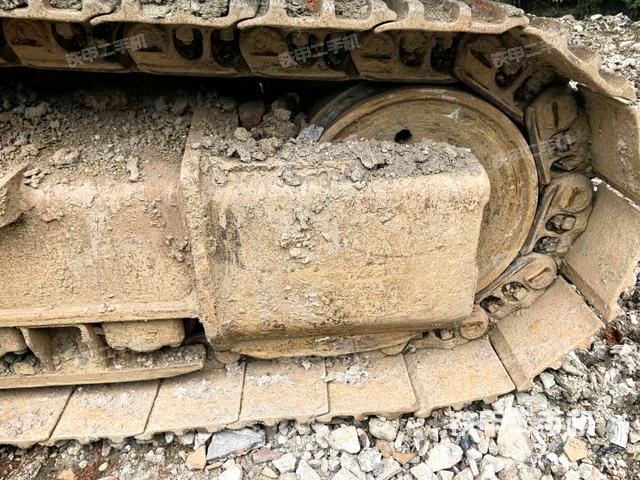 右驱动轮（行走机构）