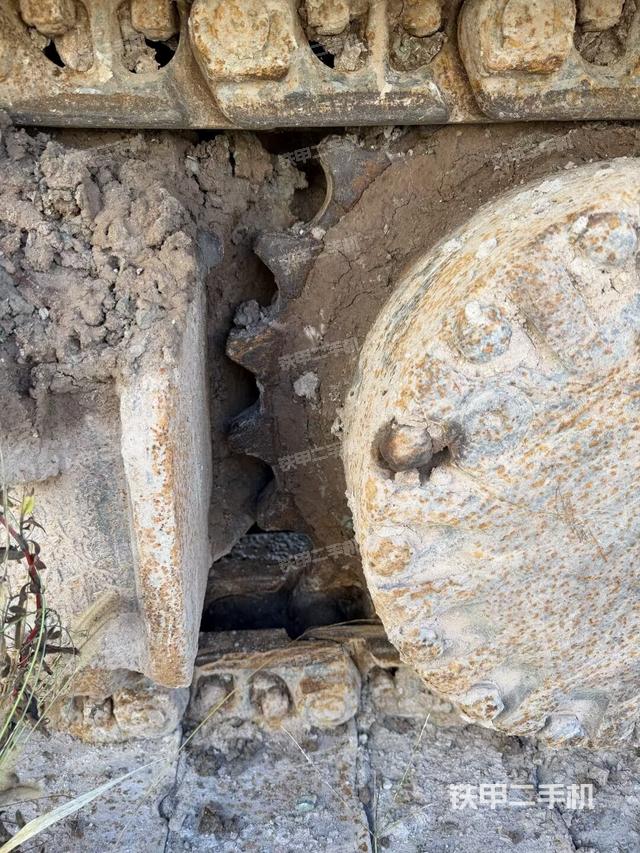 左側(cè)行走馬達(dá)蓋板（行走機(jī)構(gòu)）