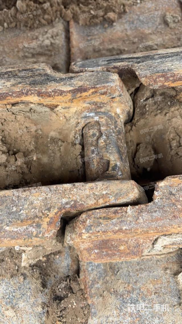 左侧履带整体 （行走机构）