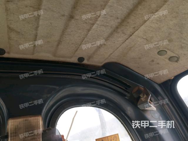 左后方玻璃角标（驾驶室部分）