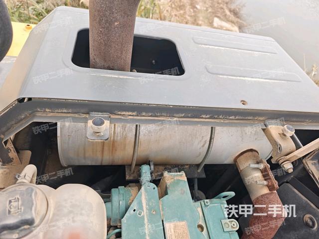 气门室盖螺丝特写（上车部件）