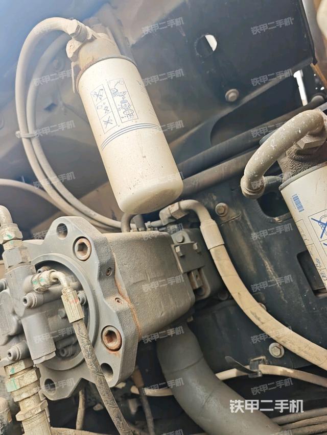 液压泵斜45 左（大件舱室）