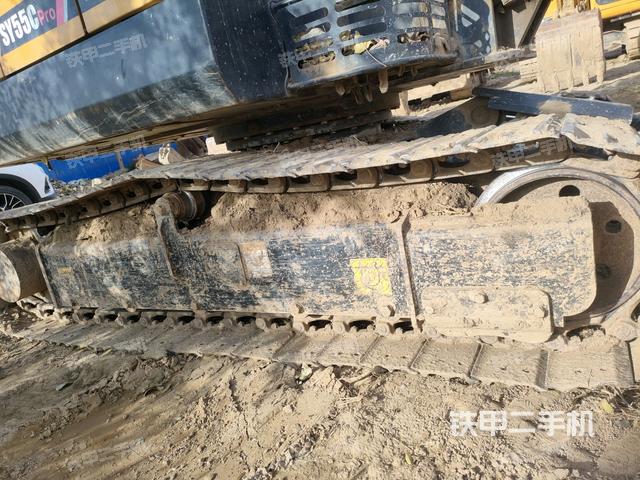 單側(cè)履帶整體（整機(jī)外觀）