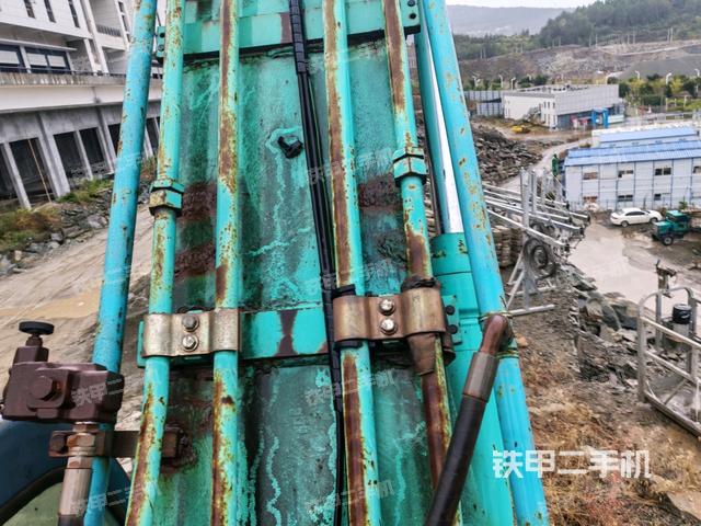 铲斗右后整体（工作和回转装置）