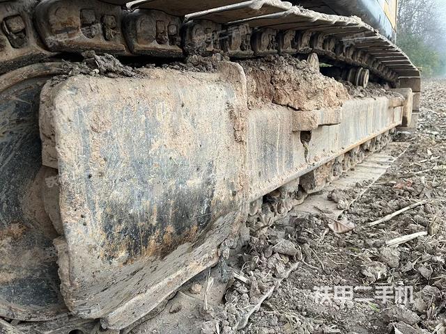 單側履帶整體（整機外觀）