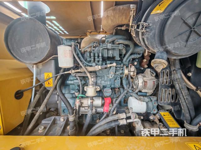 发动机整体俯视（整机外观）