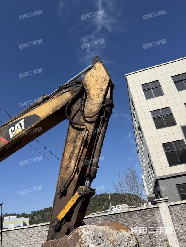 小臂整體左后（工作和回轉(zhuǎn)裝置）