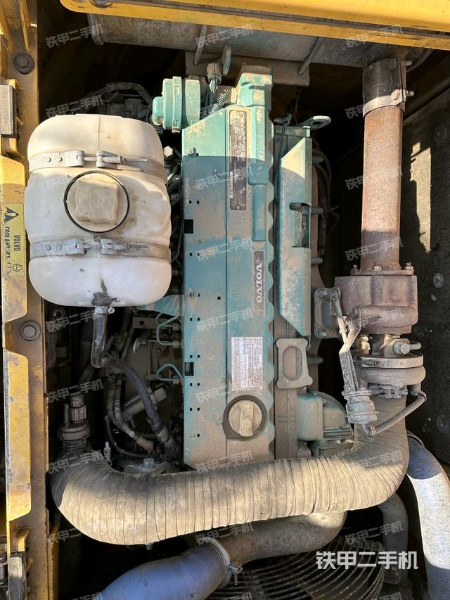 发动机整体俯视（整机外观）