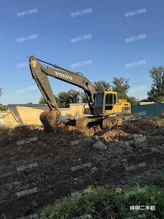 沃爾沃EC210D挖掘機